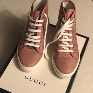 Gucci sneakers hightop pink never ever used brand new sneakers